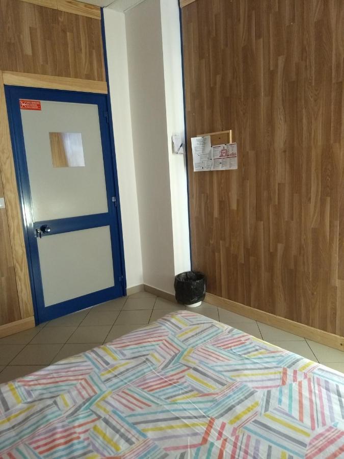 Melaya Budget Hostel FAO Kültér fotó